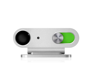 Illustration for article titled New iPod Shuffle Moves Buttons to Headphones, Adds Text to Speech
